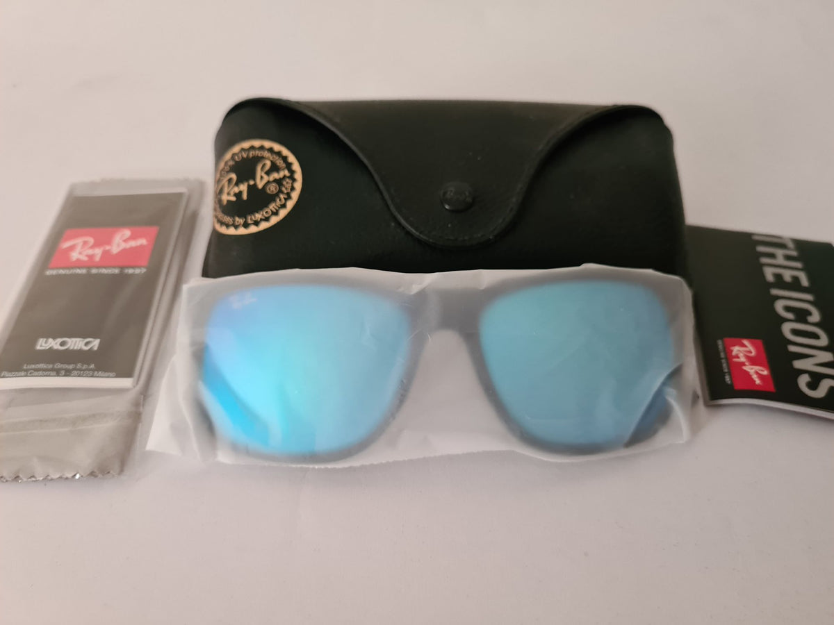 Ray Ban Sunglasses RB4165 - 622/55- JUSTIN  - Black Frame BLUE MIRROR Lens Size - 54mm